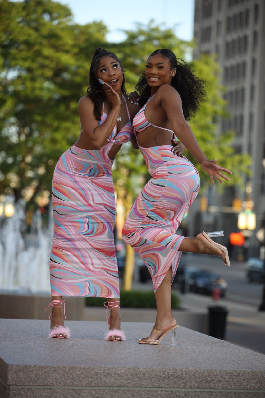 DRESSES
